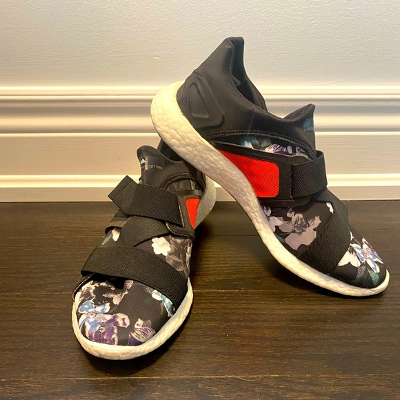 Stella McCartney x Adidas - Picture 1 of 4